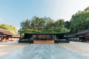仮殿正面 ヨコ
